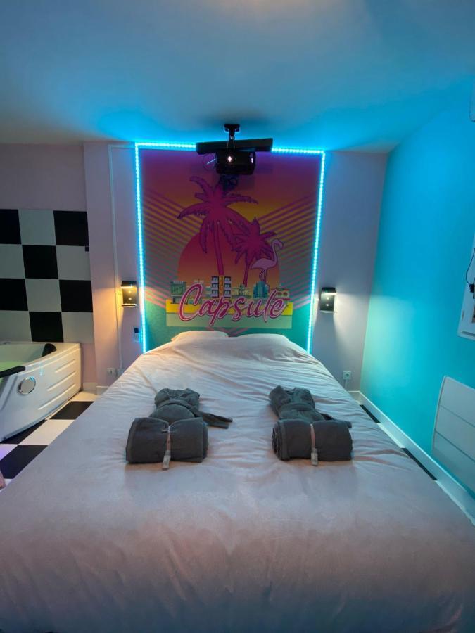 Capsule Miami Vice - Jacuzzi - Billard - Ecran Cinema & Netflix - Ping-Pong - Nintendo & Jeux- Liévin Exterior photo