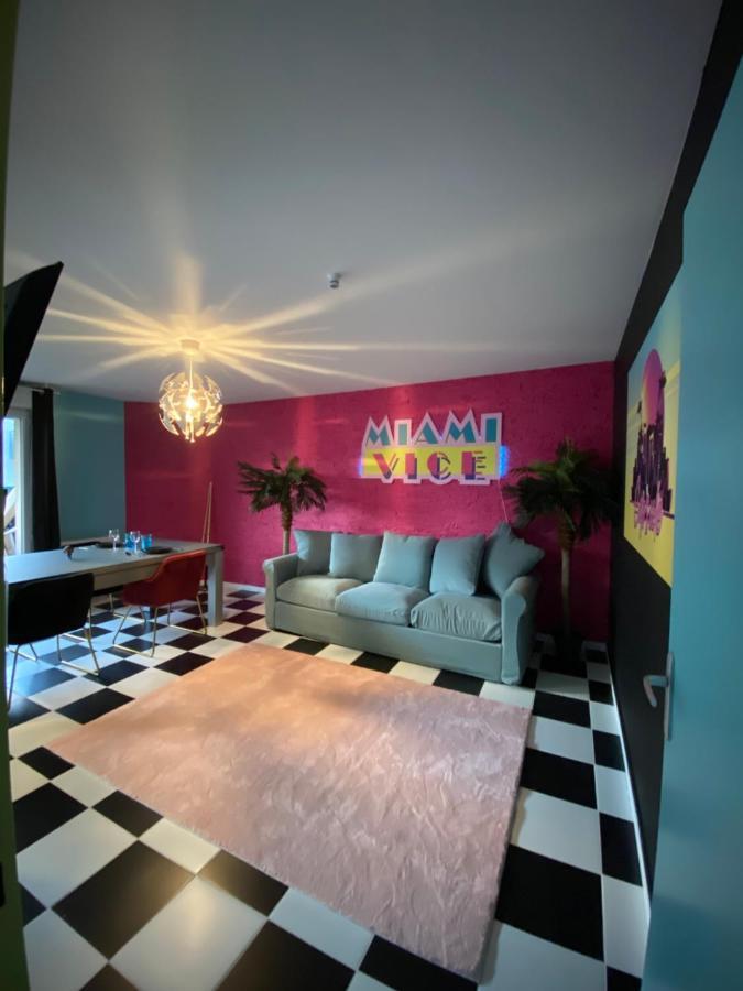Capsule Miami Vice - Jacuzzi - Billard - Ecran Cinema & Netflix - Ping-Pong - Nintendo & Jeux- Liévin Exterior photo