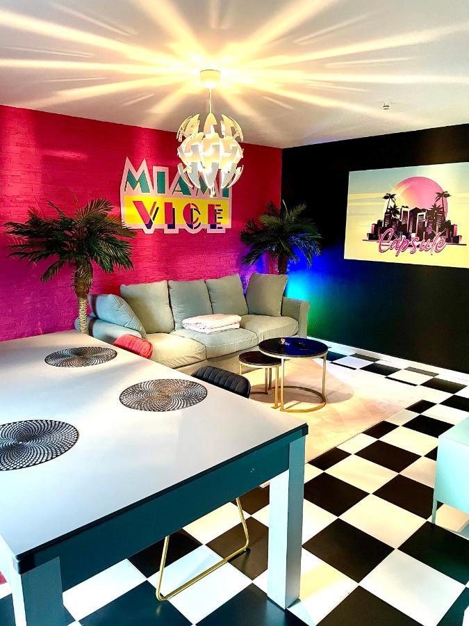 Capsule Miami Vice - Jacuzzi - Billard - Ecran Cinema & Netflix - Ping-Pong - Nintendo & Jeux- Liévin Exterior photo