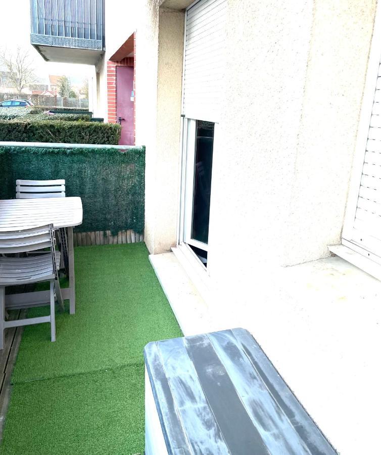 Capsule Miami Vice - Jacuzzi - Billard - Ecran Cinema & Netflix - Ping-Pong - Nintendo & Jeux- Liévin Exterior photo